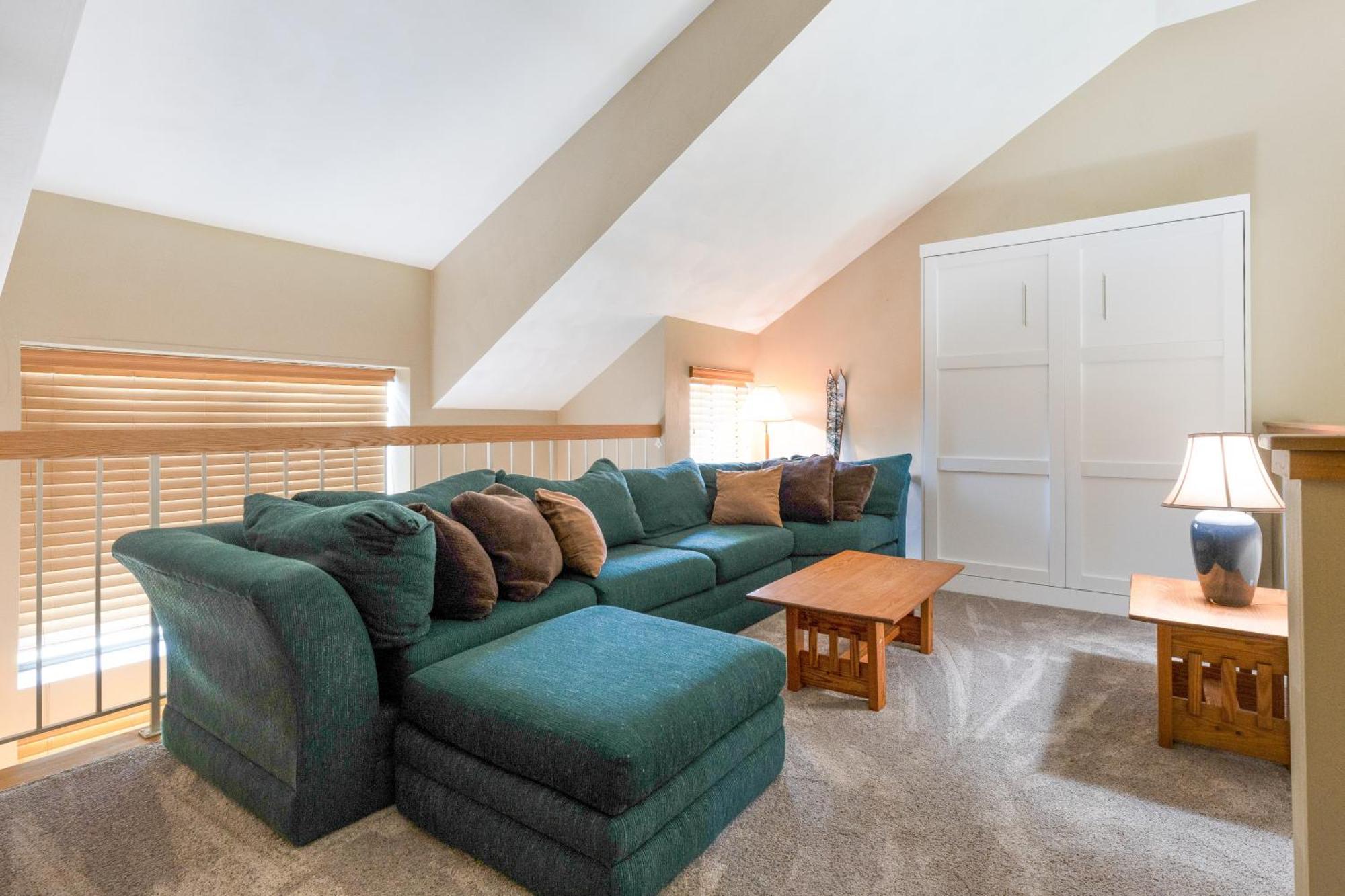 Seven Springs 2brloft Premium Condo, Sleeps 11! Champion